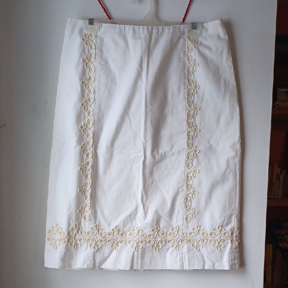 Boden White Pencil Skirt with Cream Embroidery US 8L/UK 12L